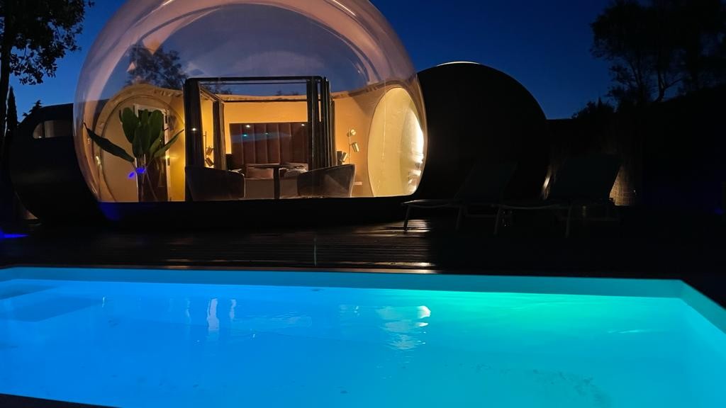 Camping con Glamour burbuja Presidencial Neptuno

